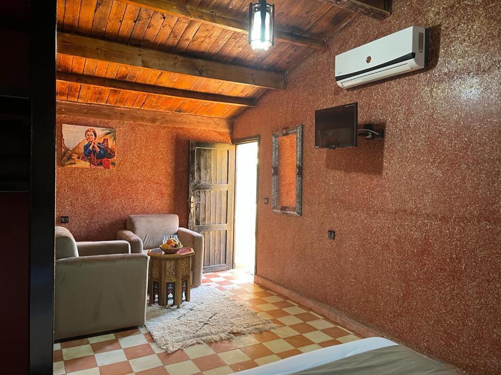 Dar Alfourssane Ferme D'Hote Ouarzazate Exterior photo